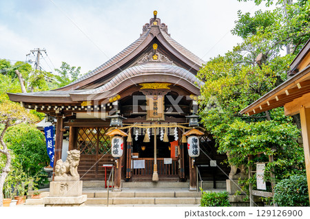 神戶八社：一宮神社（生田八社之首）拜殿（一宮神社，繁榮昌盛之地）神戶市中央區山本通 129126900