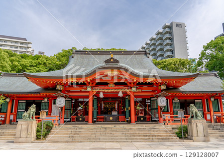 生田神社（Ikuta-san）是日本最古老、最負盛名的神社之一，其拜殿位於神戶市中央區下山手通。 129128007