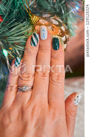 Christmas Nail art design manicure 129128324