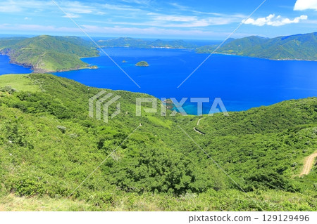[Shimane Prefecture] A clear view from Akahageyama Observatory (Chiburi Island, Oki Islands) 129129496