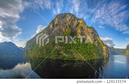 geirangerfjord reflective fjord mountain panorama 129133574