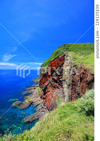 [島根縣] 晴天的知府關邊（知武里島、隱岐群島） 129135839