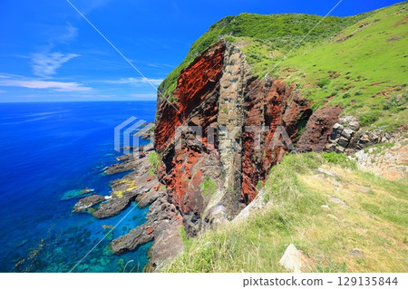 [島根縣] 晴天的知府關邊（知武里島、隱岐群島） 129135844