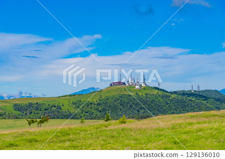 [長野縣] 從美原高原的牛房山眺望雄鹿 129136010