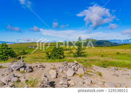 [長野縣] 從美原高原的牛房山眺望雄鹿 129136011