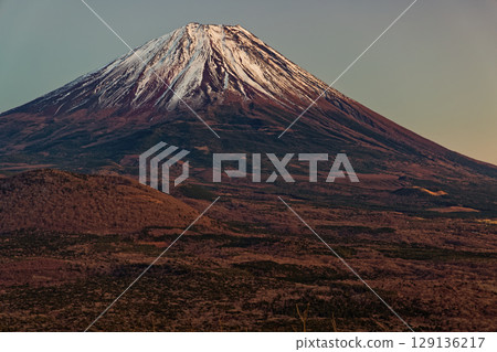Mount Fuji at dusk as seen from the panoramic platform Mount Fuji at dusk as seen from the panoramic platform 129136217