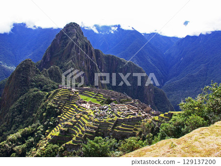 Machu Picchu ruins, Peru, South America Machu Picchu ruins, Peru, South America 129137200