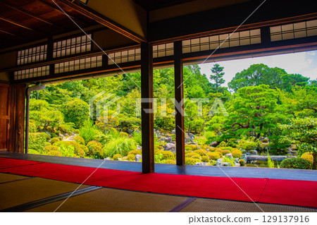 [Kyoto Scenery] Toji-in Temple: A quiet garden alone soothes the soul 129137916