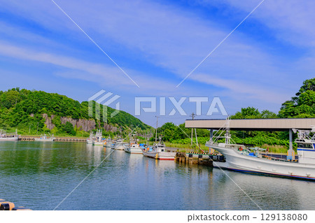 Noboribetsu Fishing Port, a small fishing port in southern Hokkaido Noboribetsu Fishing Port, a small fishing port in southern Hokkaido 129138080