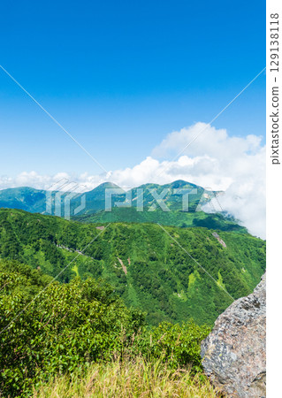 夏季攀登妙高山（從北峰頂眺望燒山、火內山） 129138118