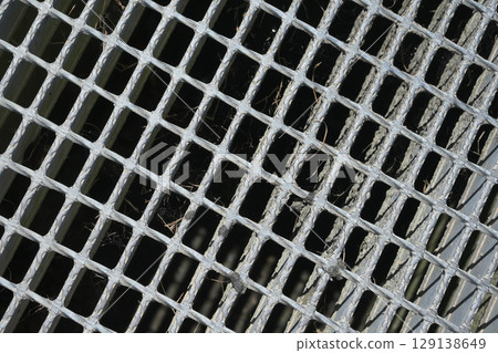 Grating Grating 129138649