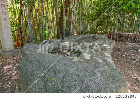 Sakafuneishi - A stone structure that reveals the mysteries of the Asuka period Sakafuneishi - A stone structure that reveals the mysteries of the Asuka period 129138895