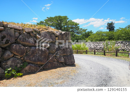 Scenery of Shizuki Park, the ruins of Hagi Castle (Yamaguchi Prefecture) 129140155