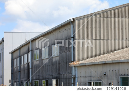 廠房外牆 廠房外牆 129141926