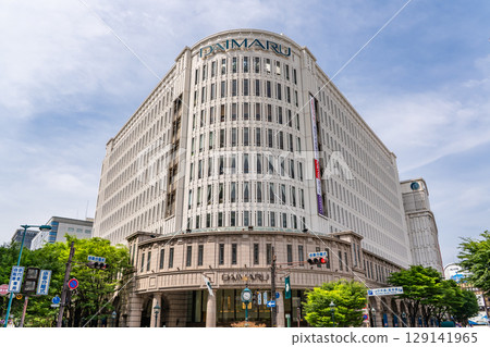 Daimaru Kobe store located in Sannomiya in the center of Kobe city. View from Tor Road. Akashicho, Chuo Ward, Kobe city. 129141965