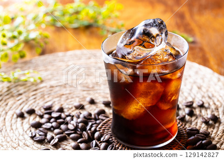 Iced coffee at the drink bar Iced coffee at the drink bar 129142827