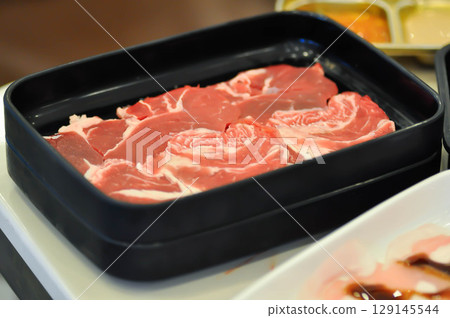 raw beef or sliced beef raw beef or sliced beef 129145544