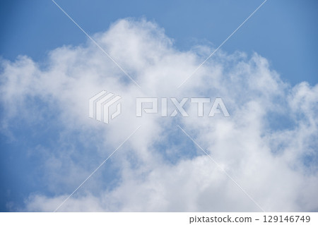 Summer sky, blue sky, clear, summer, August image [Kanagawa Prefecture] 129146749