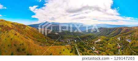 霧峰的壯麗景色 - 鳥瞰圖 129147203