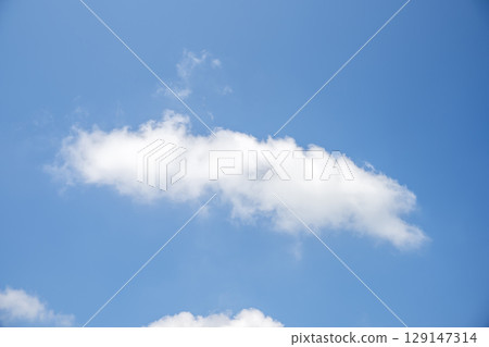 Summer sky, blue sky, clear, summer, August image [Kanagawa Prefecture] 129147314
