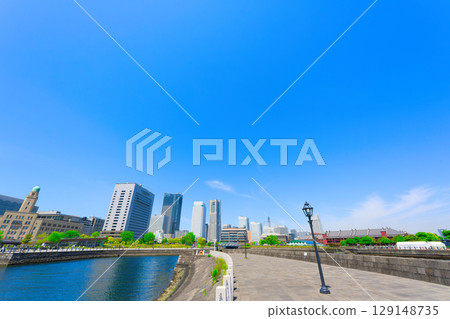 [神奈川縣] 5月從橫濱港大棧橋碼頭眺望港未來 129148735