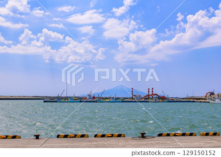 The small village of Wakkanai, Nakumi Port and Shrine 129150152