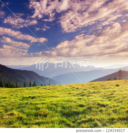 mountains landscape 129154017