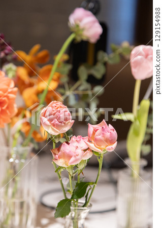 Pink rose decorations will increase your luck in love Pink rose decorations will increase your luck in love 129154988