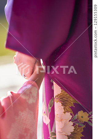 Women's clothes in kimono 129155309