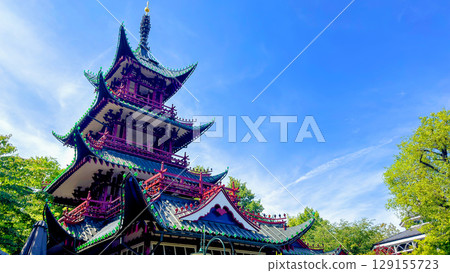Building with chinese style roof Building with chinese style roof 129155723