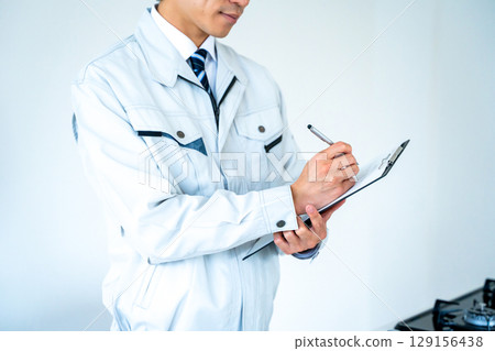 工作服的商人 129156438