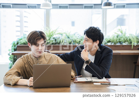 會議業務 129157026