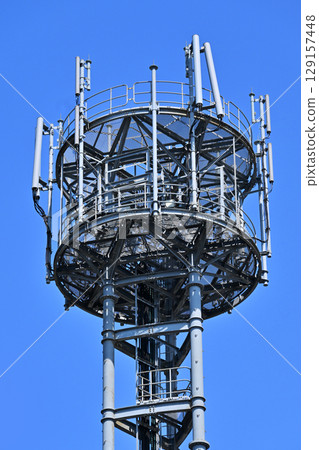 通訊影像(無線電塔:基地台)行動電話網路基地 通訊影像(無線電塔:基地台)行動電話網路基地 129157448
