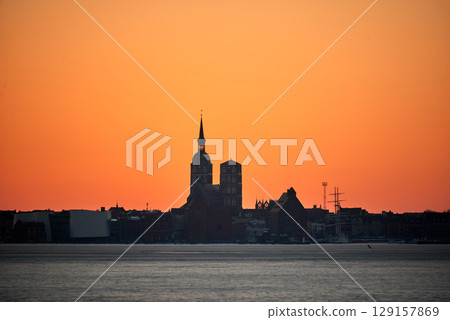 Hanse city Stralsund silhouette in the evening 129157869