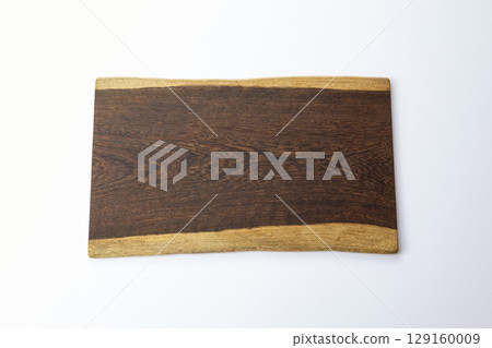 1 cutting board 129160009