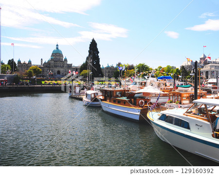 Parliament Building in Victoria, Vancouver Island, Canada Parliament Building in Victoria, Vancouver Island, Canada 129160392