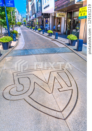 八月的橫濱城市景觀。橫濱的人氣商店街元町等的景色（第二張） 129161219