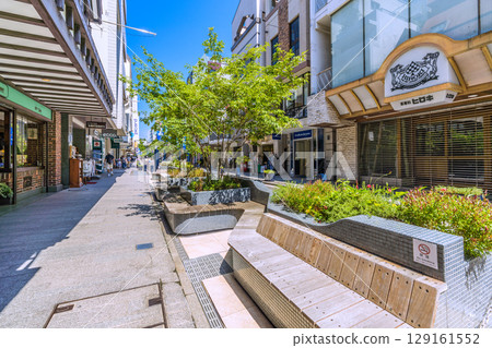 八月的橫濱城市景觀。橫濱的人氣商店街元町等的景色（第二張） 129161552