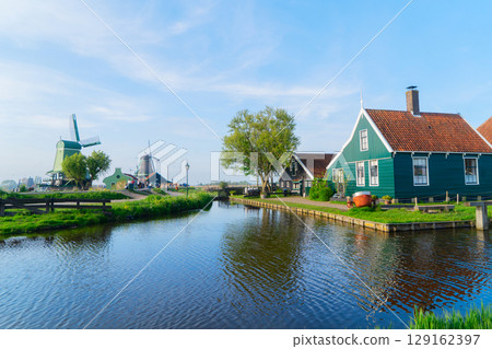skyline of old town Zaanse Schans skyline of old town Zaanse Schans 129162397
