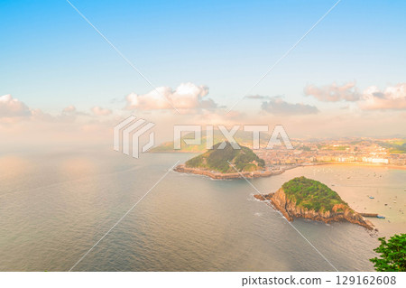 San Sebastian, Pais Vasco, Spain San Sebastian, Pais Vasco, Spain 129162608
