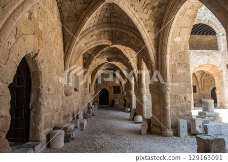 Greek elements of architectural decorations of buildings, columns, pommel and patterns 129163091