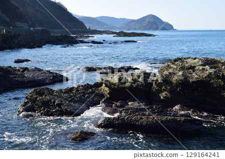 莊內海岸的岩石景觀 129164241