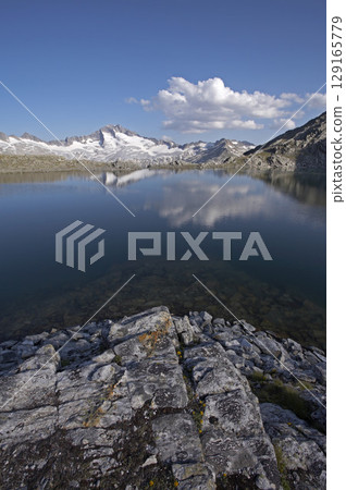 Oberer Schwarzhornsee (lake) with Hochalmspitze (3360 m), National Park Hohe Tauern, Carinthia, Austria 129165779