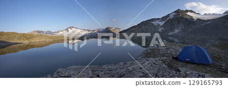 Oberer Schwarzhornsee lake with Hochalmspitze (3360 m), National Park Hohe Tauern, Carinthia, Austria Oberer Schwarzhornsee lake with Hochalmspitze (3360 m), National Park Hohe Tauern, Carinthia, Austria 129165793