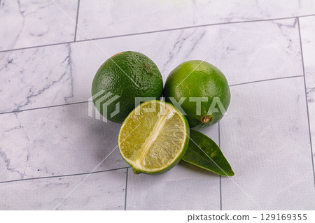 Ripe green sour lime citrus Ripe green sour lime citrus 129169355