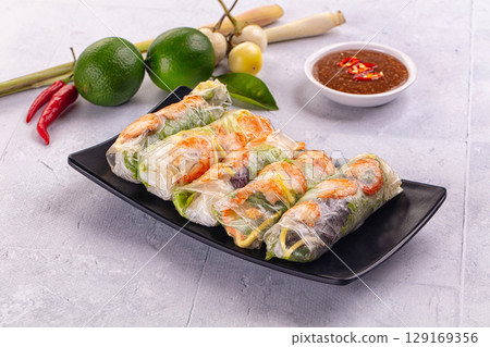 Vietnamese spring roll with prawn Vietnamese spring roll with prawn 129169356