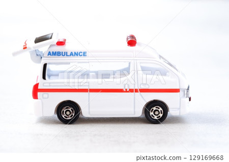Ambulance - Ambulance on call Ambulance - Ambulance on call 129169668