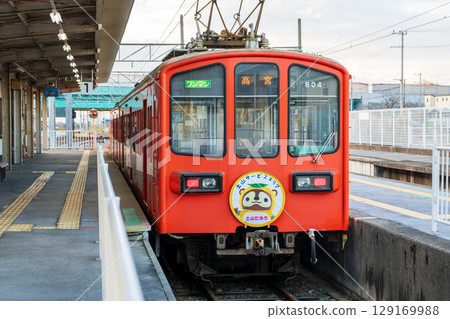 Omi Railway Taga Line, local train from Taga Taisha-mae Station to Takamiya Station. Taga Town, Shiga Prefecture, Japan 129169988