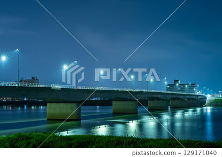 Odono Bridge late at night 129171040