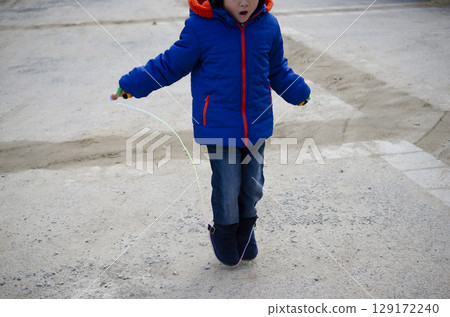 一個孩子 一個孩子 129172240